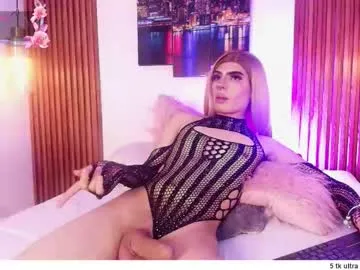 WitchAnnie – webcam model profile photo Image 4