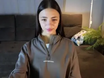 emilybunnyy's Thumb Image
