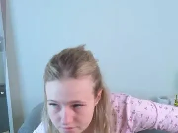 gigikray – webcam model profile photo Image 14