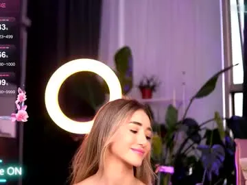 lil_esma – webcam model profile photo Image 11