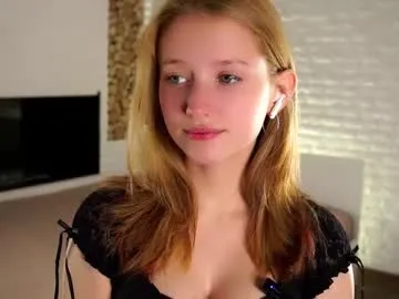 sheenadu – webcam model profile photo Image 13