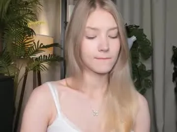 GirlNextdoorKaty – webcam model profile photo Image 12