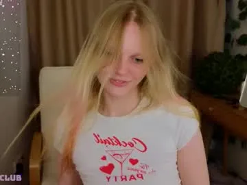 love_coin – webcam model profile photo Image 7