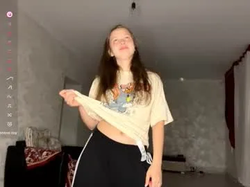 someone_sweet – webcam model profile photo Image 14