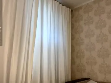 someone_sweet – webcam model profile photo Image 7