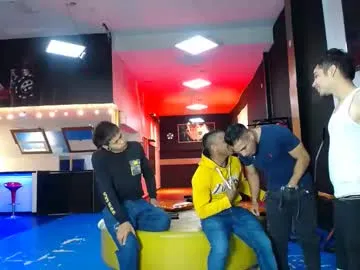 extrangers Image 12