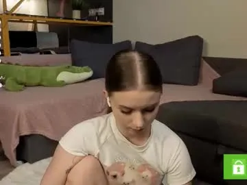 someone_sweet – webcam model profile photo Image 5