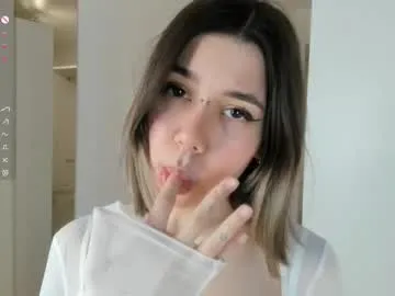 jelenaania – webcam model profile photo Image 16