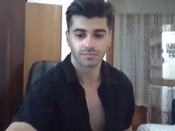 kero180 – webcam model profile photo Image 16