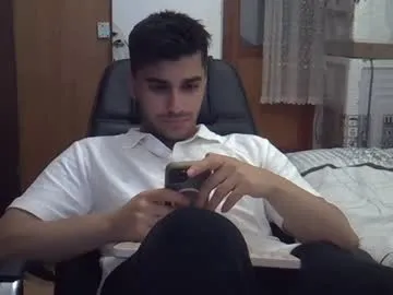 kero180 – webcam model profile photo Image 2