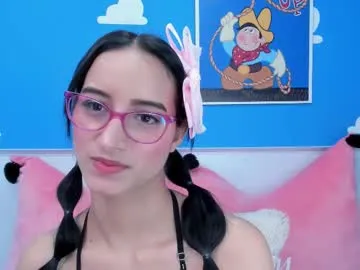 dears_pearlss – webcam model profile photo Image 8