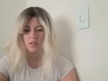 dears_pearlss – webcam model profile photo Image 9