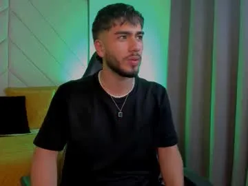 WitchAnnie – webcam model profile photo Image 8