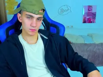 DomManlyGuy – webcam model profile photo Image 16