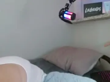 hoshika – webcam model profile photo Image 4