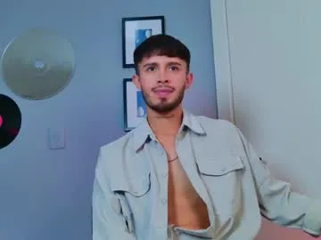 Benson18y – webcam model profile photo Image 11