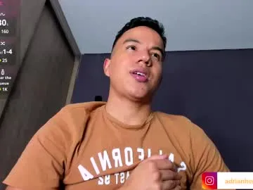 YU-KI00 – webcam model profile photo Image 3