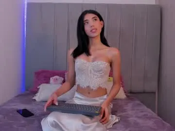 ChloeRosses – webcam model profile photo Image 12