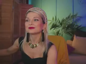 Awesomelusty – webcam model profile photo Image 12