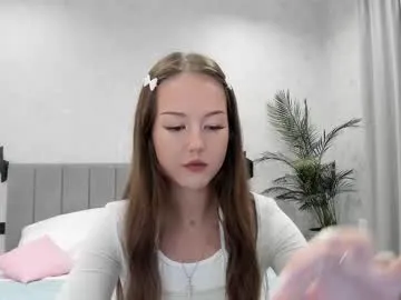 cruelcutie – webcam model profile photo Image 5