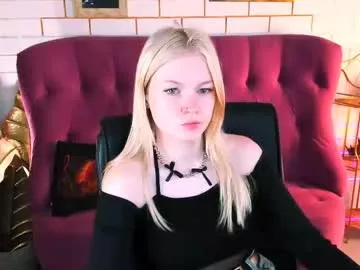 _lollyshy_ – webcam model profile photo Image 10