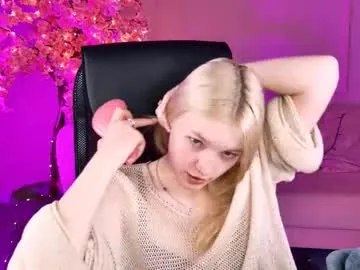 _lollyshy_ – webcam model profile photo Image 13