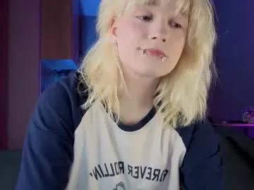 _Alicee_1 – webcam model profile photo Image 18