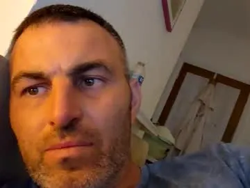 someone_sweet – webcam model profile photo Image 11