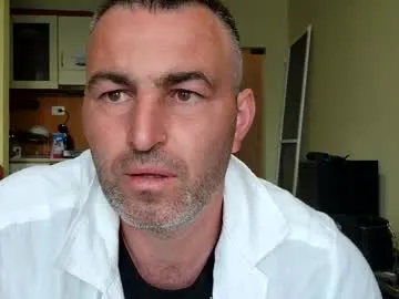 someone_sweet – webcam model profile photo Image 9