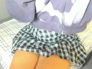 luna1vibe – webcam model profile photo Image 3