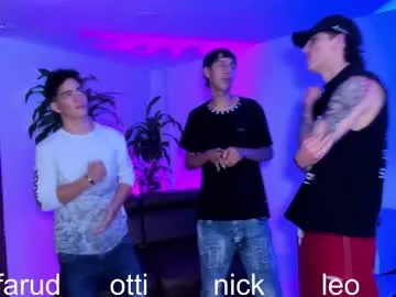 secret_dream415 – webcam model profile photo Image 2