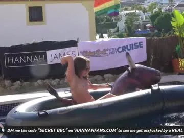 little_show_sexy – webcam model profile photo Image 11