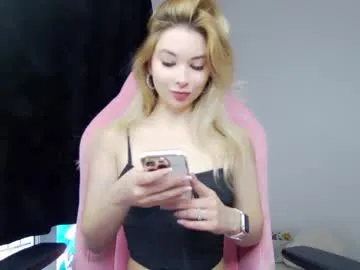 CarolPrince – webcam model profile photo Image 19