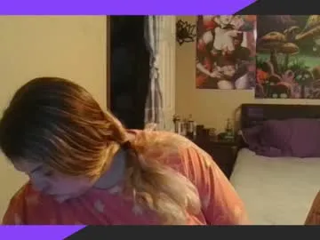 hazeleyez97 Image 3
