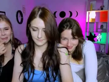 loving_ladies – webcam model profile photo Image 14