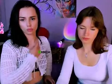 loving_ladies – webcam model profile photo Image 2