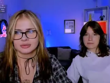 loving_ladies – webcam model profile photo Image 3