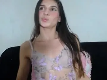 roouse – webcam model profile photo Image 3