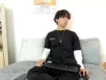 _Alicee_1 – webcam model profile photo Image 14