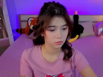 SallyDinosaur – webcam model profile photo Image 13