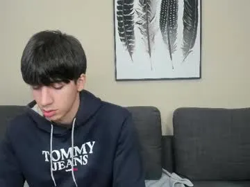 Benson18y – webcam model profile photo Image 2