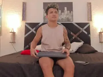 trainwithme – webcam model profile photo Image 19