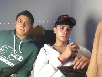 _Tomy08calderon – webcam model profile photo Image 17