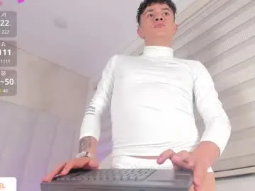 bisexualmilf – webcam model profile photo Image 5