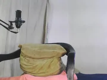 hornyshow_tv – webcam model profile photo Image 12