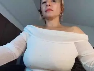 dears_pearlss – webcam model profile photo Image 6