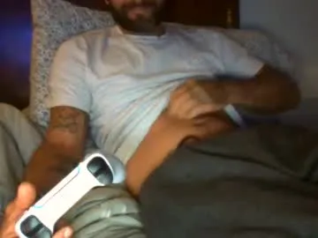 handsomeboys19 – webcam model profile photo Image 5