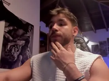 Benson18y – webcam model profile photo Image 12