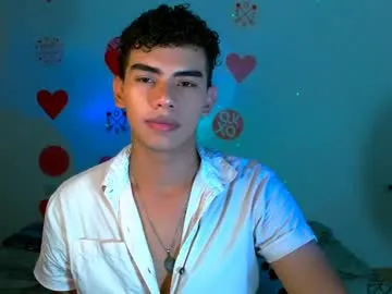 DomManlyGuy – webcam model profile photo Image 3