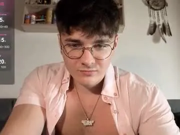 hustleebabyy_vikki – webcam model profile photo Image 4